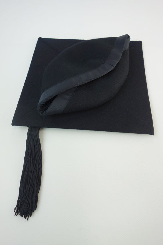 University of Sydney PhD Graduation Gown Set - Gown, Hood and Mortar B