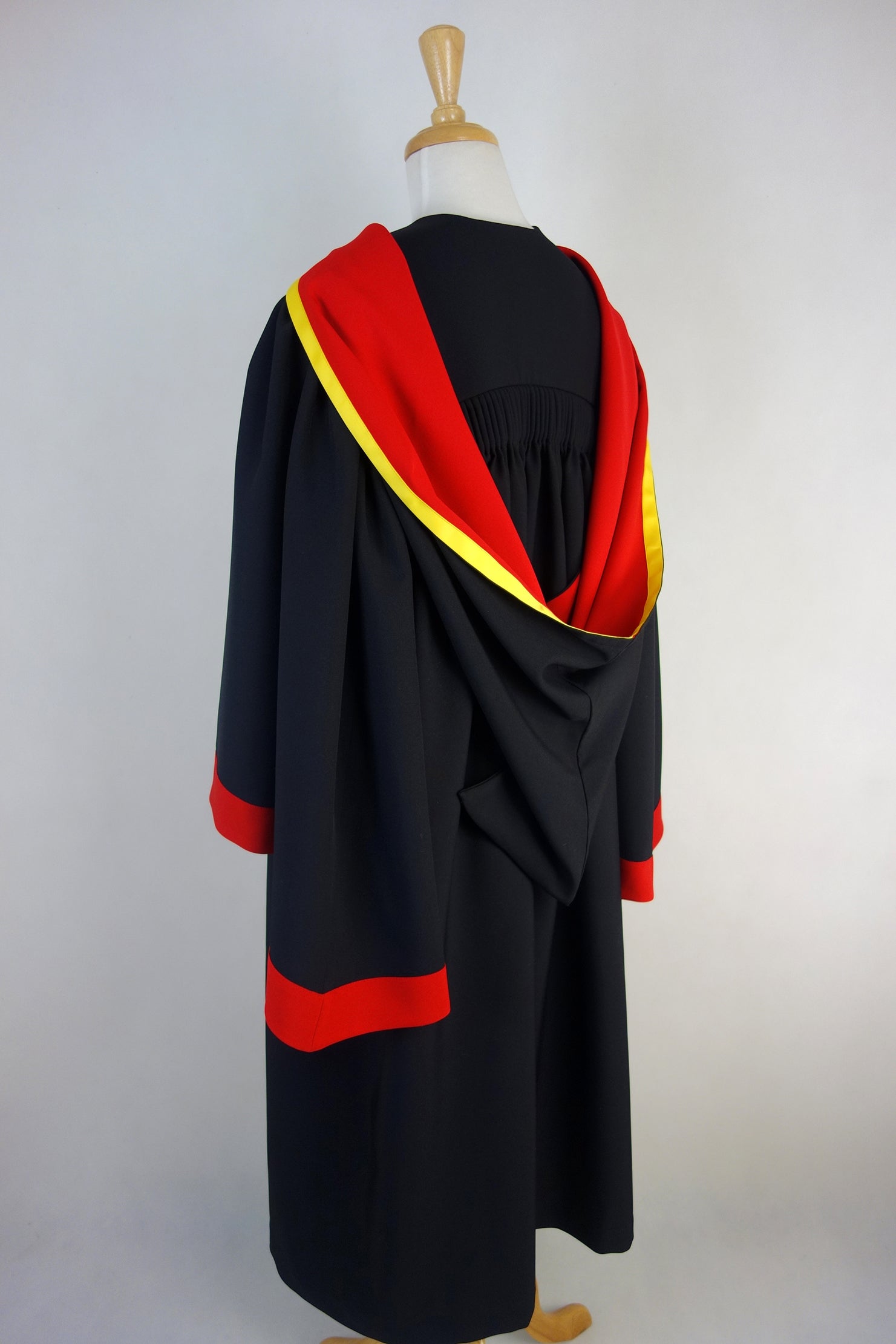 What to Wear Under a Graduation Gown for Both Women and Men