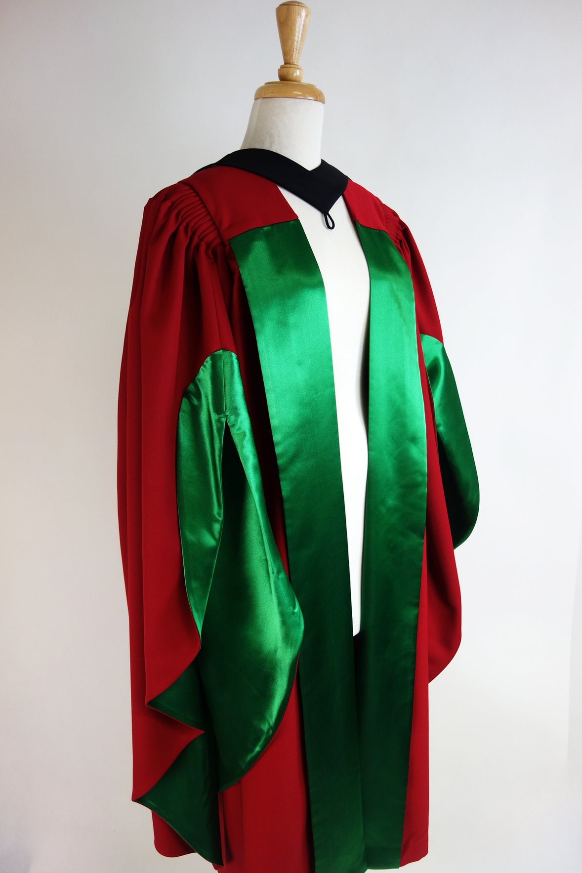 University of Melbourne Doctoral Graduation Gown Set - Gown, Hood and Bonnet