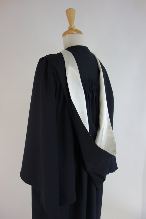 Victoria University Bachelor Graduation Gown Set